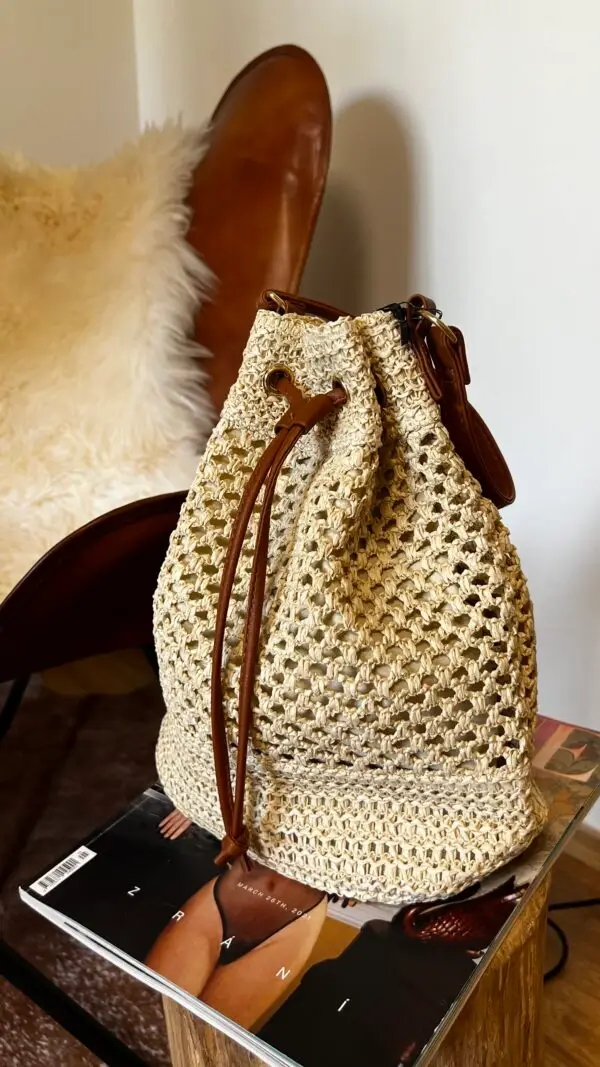 Beige beach bag - Image 2