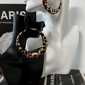 Strong leopard earrings